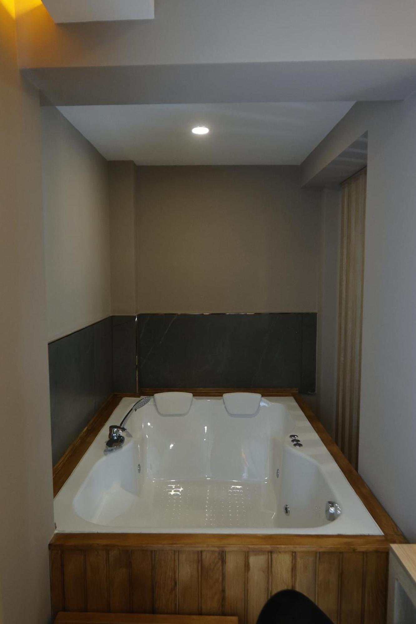 Iron Loft Hotel Испарта Экстерьер фото